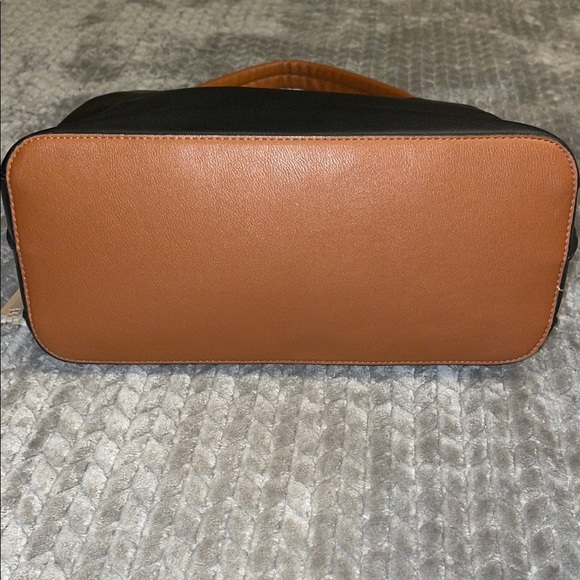 Anthropologie Dolce Vita Vegan/Faux Leather Elegant Black and Tan Handbag. - Picture 6 of 14